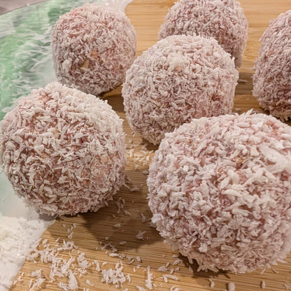 Strawberry Bliss Balls - Mumma Shims